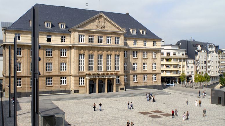 Place Hôtel de Ville, Esch-sur-Alzette, LU