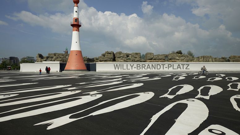 Havenwelten - Place Willy Brandt et digue de la Weser