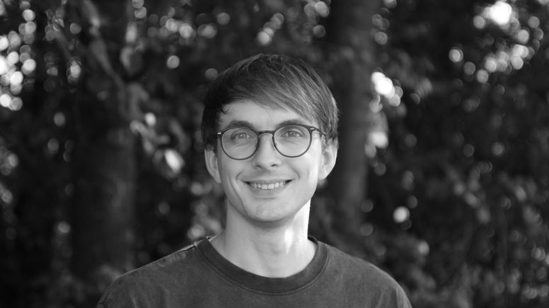 Studiert im Bachelor Landschaftsarchitektur an der Hochschule Weihenstephan-Triesdorf Jonas Kläsges