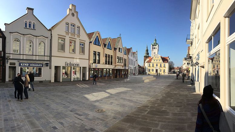 Just before the inauguration: the renewed Rathausplatz (Town Hall Square) in Verden (Aller)
