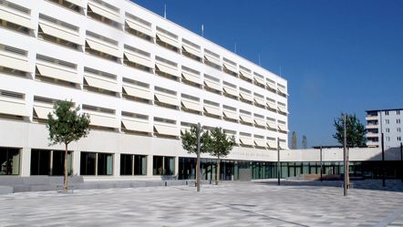 Feierliche Eröffnung des Beruflichen Schulzentrums an der Nordhaide München