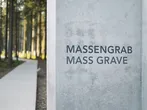 Memorial Place Mühldorfer Hart, section ‚mass grave‘ 2018 | © Nikolai Benner
